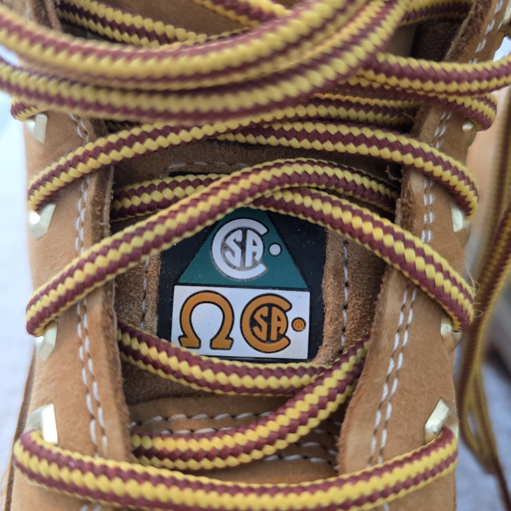 Timberland Brown Lace Up Boots - Picture 5 of 7